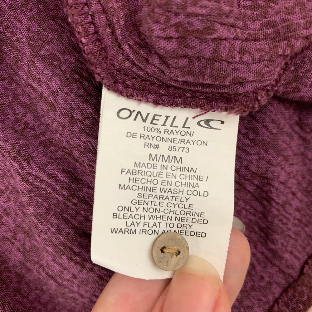 O'Neill women's purple floral sleeveless boho top - Picture 5 of 8